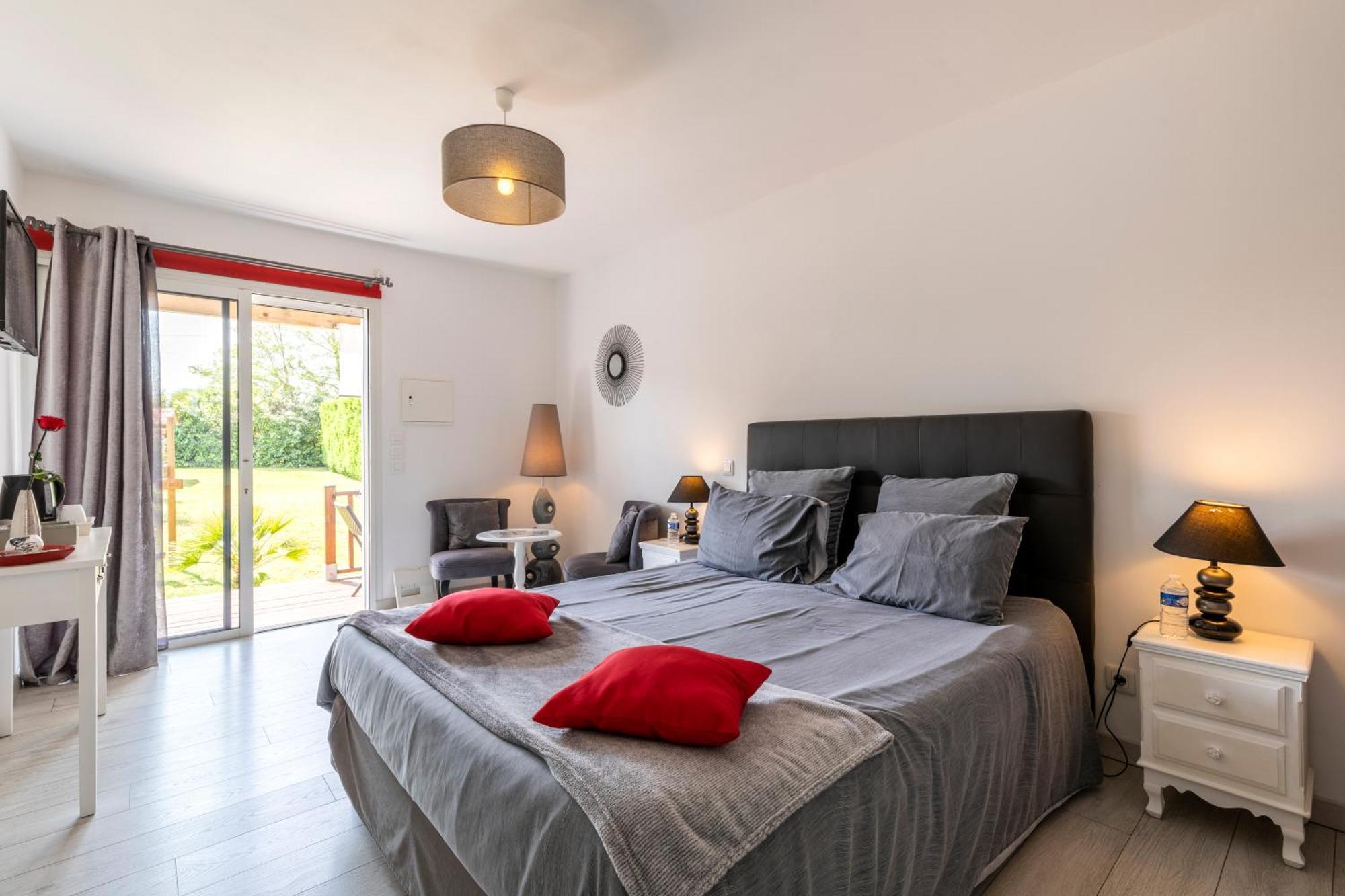 Gite & Chambres D'Hotes - Le Petit Bali Saint-Pandelon Exteriör bild